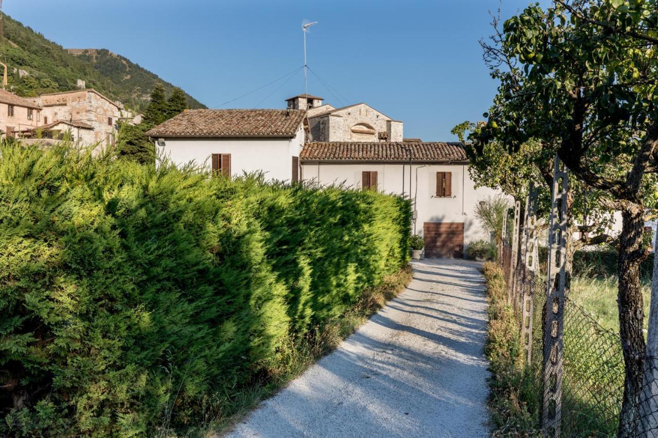 Borgo Santa Lucia Apartment With Private Parking & Garden Gubbio Exterior photo